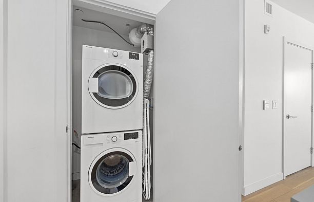 306 209 E 20th Avenue Main