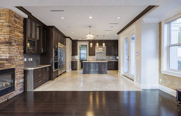 4482 Brakenridge Street Quilchena