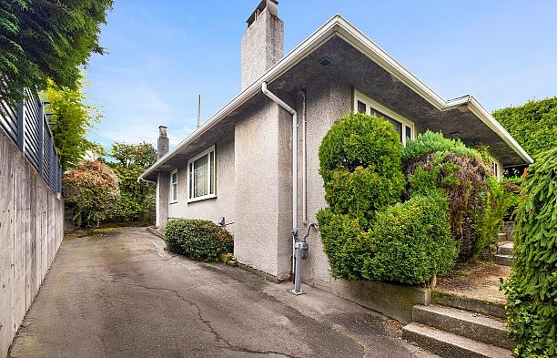 4275 Quesnel Drive MacKenzie Heights