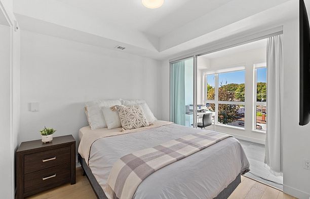 306 209 E 20th Avenue Main