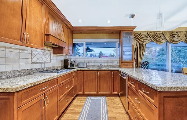 1428 W 37th Avenue Shaughnessy