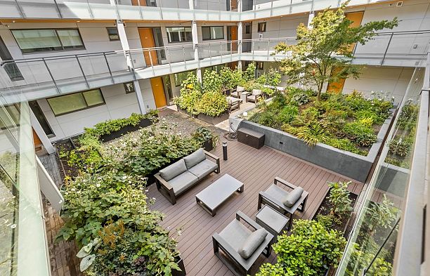 306 209 E 20th Avenue Main