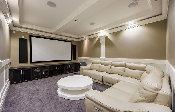 4482 Brakenridge Street Quilchena