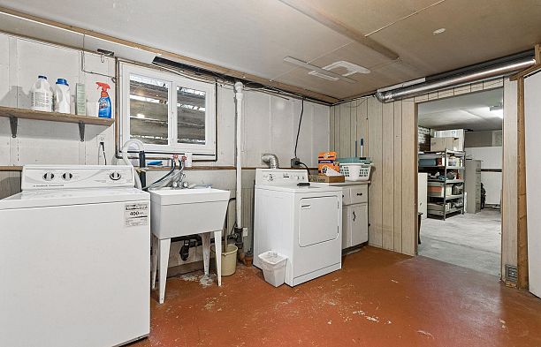 7621 Cartier Street Marpole