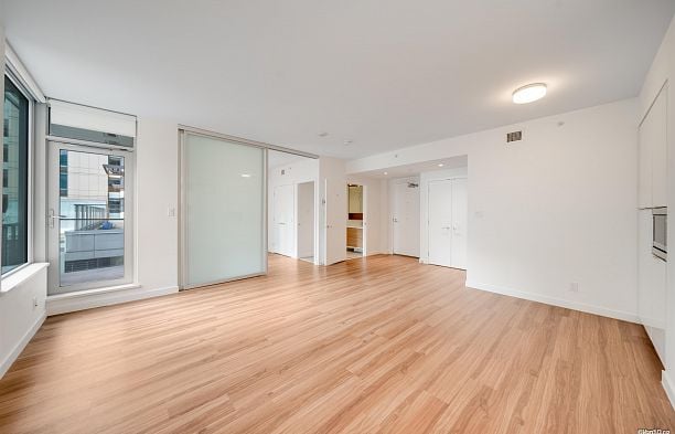 316 1661 Quebec Street Mount Pleasant VE