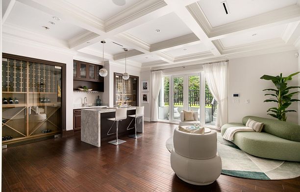 3955 W Broadway Point Grey