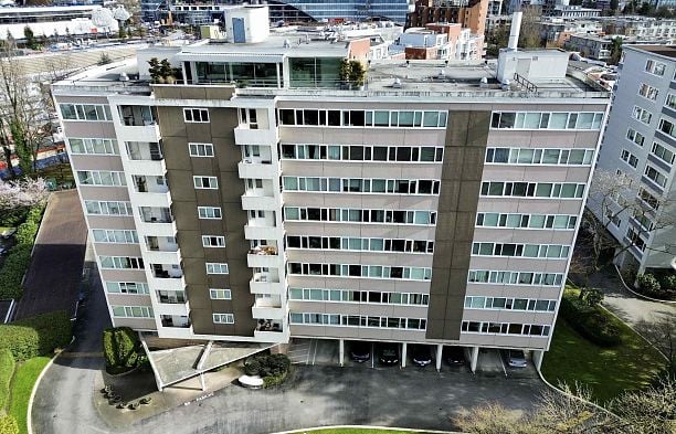 204 6026 Tisdall Street Oakridge VW