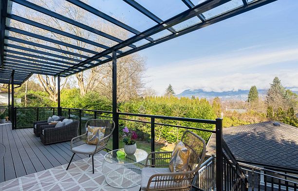 3955 W Broadway Point Grey