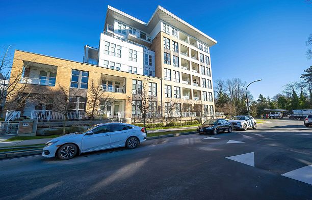 208 6933 Cambie Street South Cambie