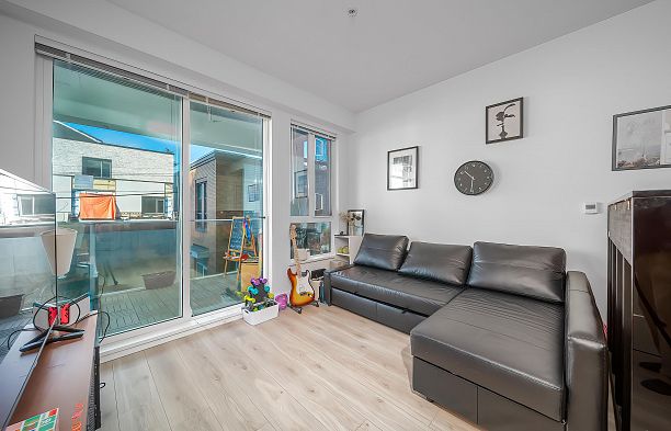 208 6933 Cambie Street South Cambie