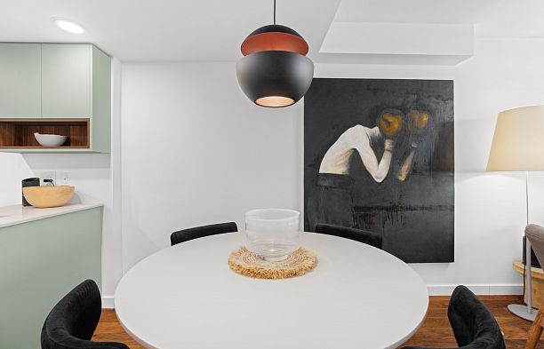 369 2080 W Broadway Street Kitsilano