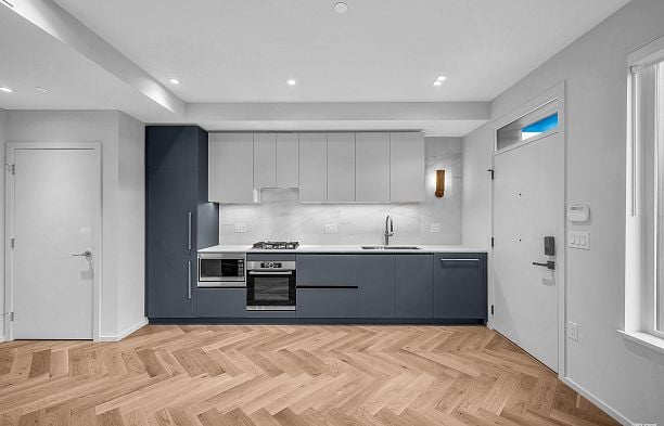 1xx 775 W 49TH AVENUE, Vancouver BC V5Z 2S6 Oakridge VW