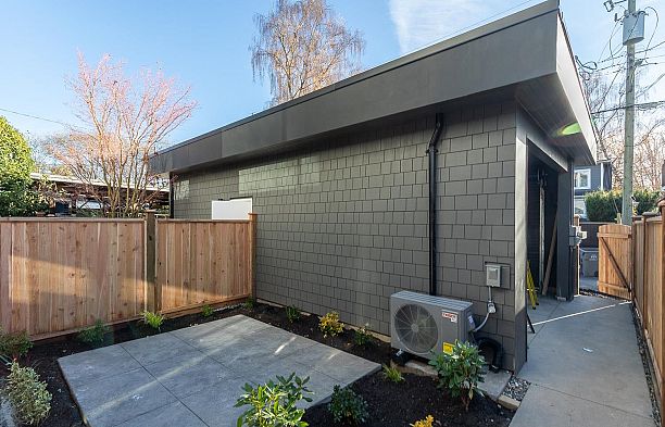 3 2976 W 13th Avenue Kitsilano