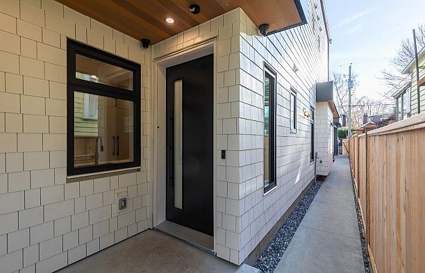 3 2976 W 13th Avenue Kitsilano