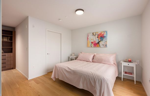 173 805 W 49th Avenue Oakridge VW