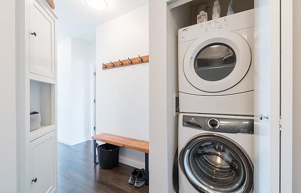 306 202 E 24th Avenue Main