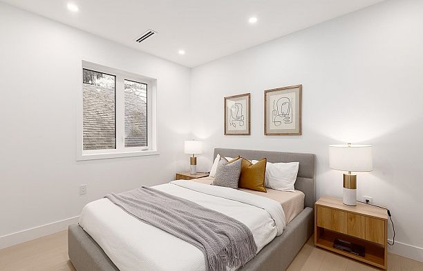 3 2976 W 13th Avenue Kitsilano