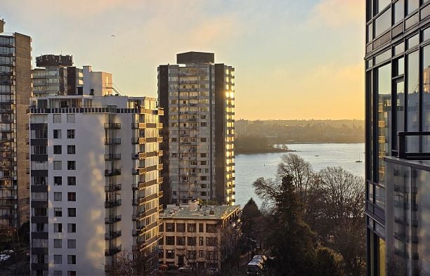 1103 1221 Bidwell Street West End VW