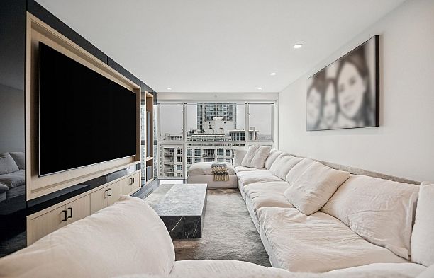 1503/04 283 Davie Street Yaletown