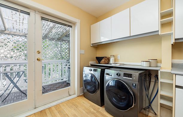 4343 11th Avenue Point Grey