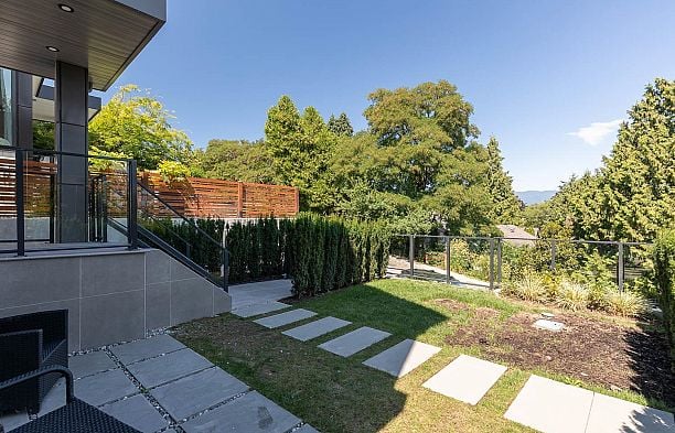 1 3536 W 14th Avenue Kitsilano