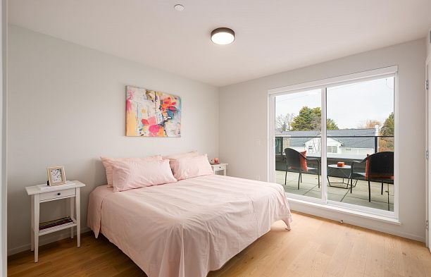 173 805 W 49th Avenue Oakridge VW