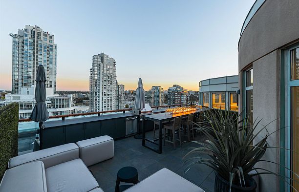 1503/04 283 Davie Street Yaletown