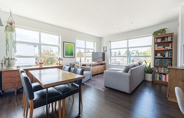 306 202 E 24th Avenue Main