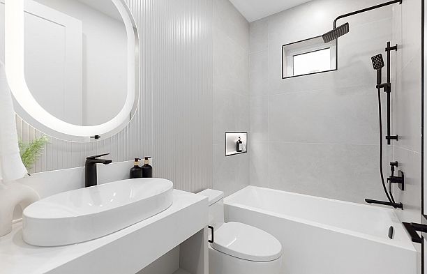 3 2976 W 13th Avenue Kitsilano