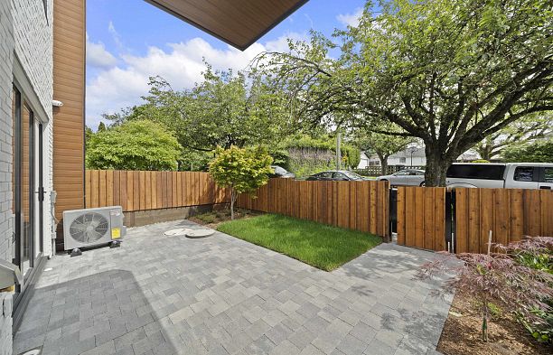 1 6461 E Prince Edward Street Main