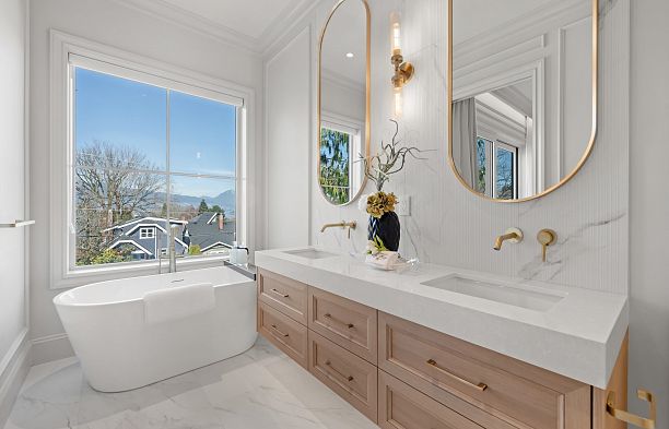 3581 W 19th Avenue Dunbar