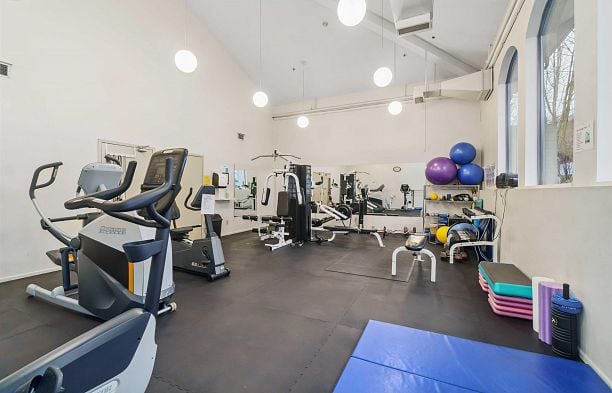 311 1859 Spyglass Place False Creek