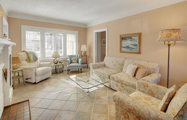 3657 W 14th Avenue Point Grey