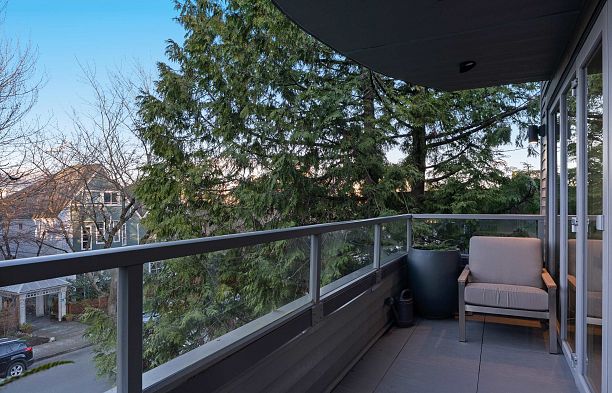 2142 W 1st Avenue Kitsilano
