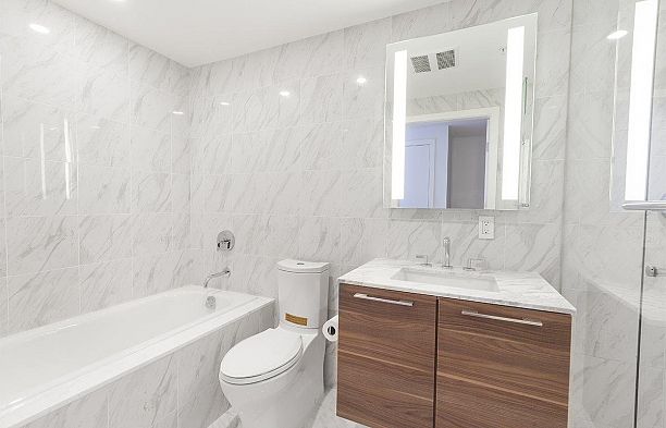 1001 8588 Cornish Street S.W. Marine