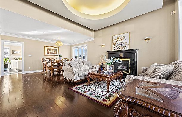 2288 W 20th Avenue Arbutus