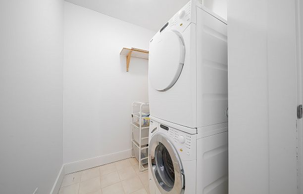 212 6333 Larkin Drive University VW