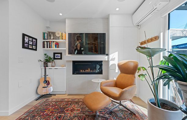 2142 W 1st Avenue Kitsilano