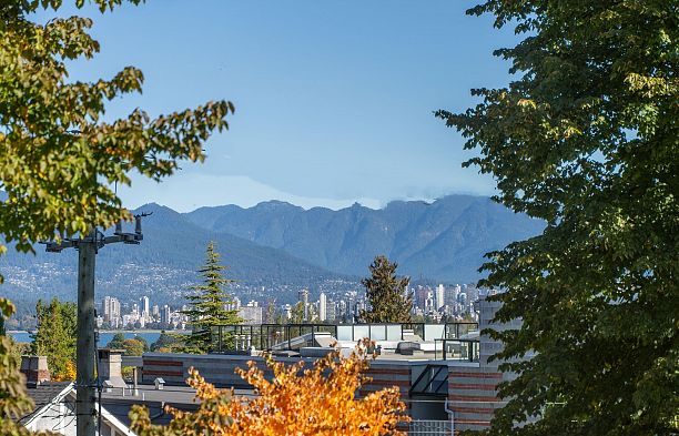 3716 W 17th Avenue Dunbar