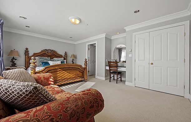 2288 W 20th Avenue Arbutus