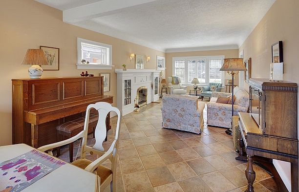 3657 W 14th Avenue Point Grey