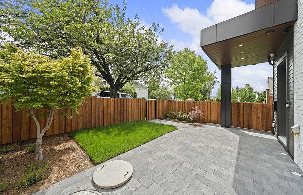 1 6461 E Prince Edward Street Main