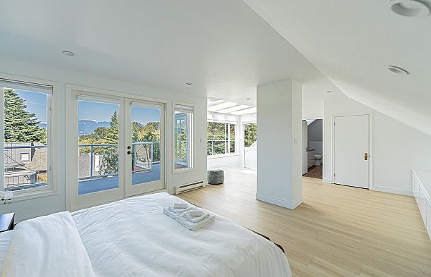 4327 Locarno Crescent Point Grey