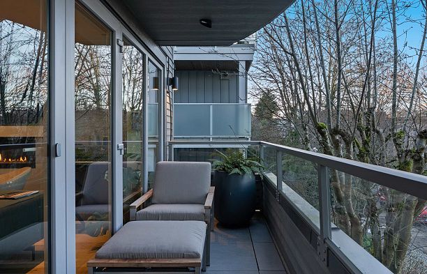 2142 W 1st Avenue Kitsilano