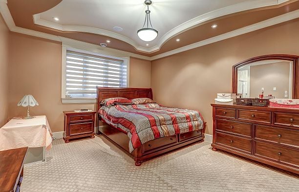 66 W 44th Avenue Oakridge VW