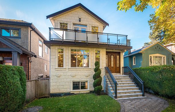 3716 W 17th Avenue Dunbar