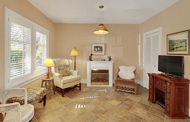 3657 W 14th Avenue Point Grey