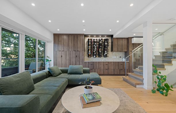 2142 W 1st Avenue Kitsilano