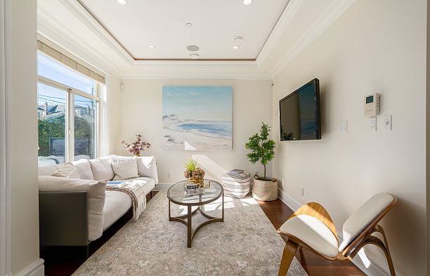 3716 W 17th Avenue Dunbar