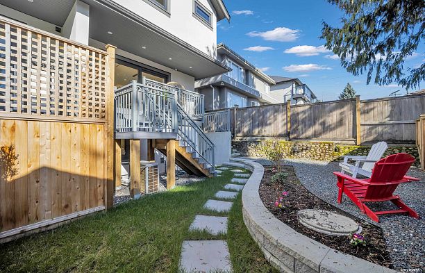 1 1722 W 68th Avenue S.W. Marine